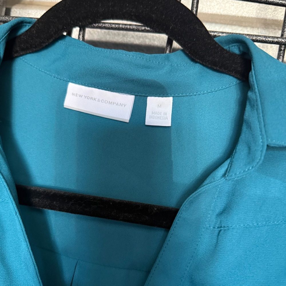 New York company Sleeveless Button-Front Blouse - Teal medium m chiffon A5 - Picture 2 of 5